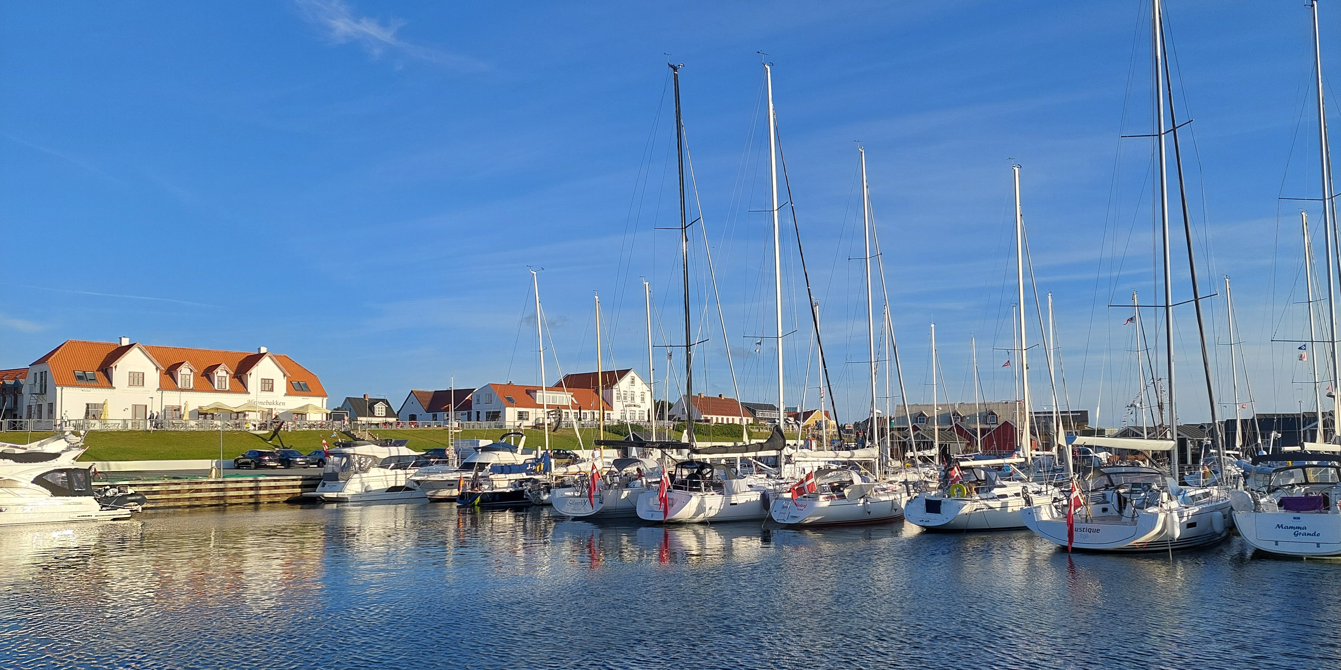 Hotel Havnebakken set fra molen